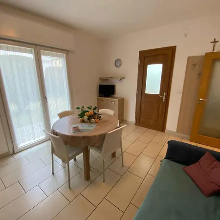 In 49968 Daire Bibione
